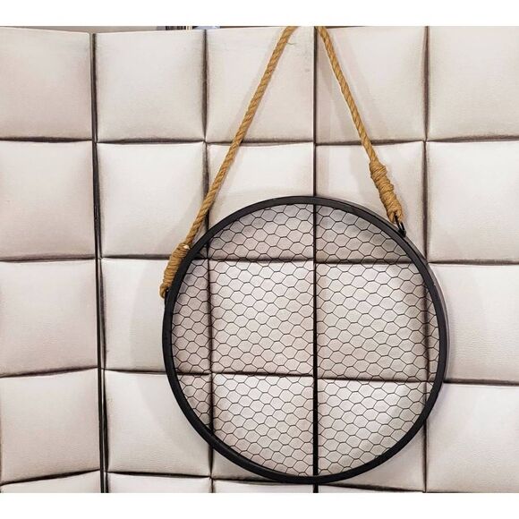 Cabin wall decor    - Picture 1 of 4